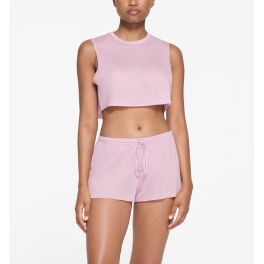 Skims Boyfriend Cropped Tank Top, Cherry Blossom, XS - Picture 2 of 4